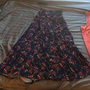 Lularoe skirt
